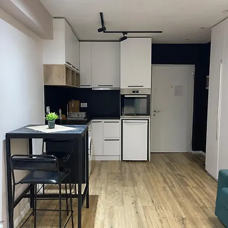 And Fully Equipped Apartman Tirana