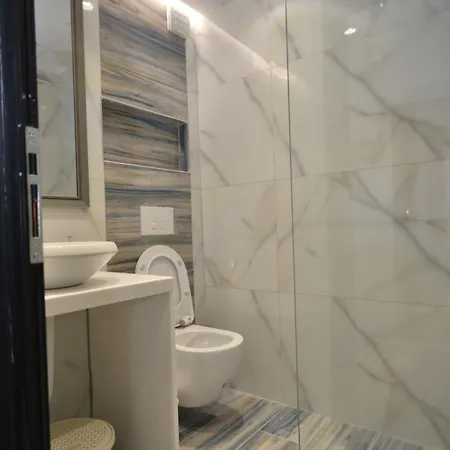 Apartment And Fully Equipped Tirana